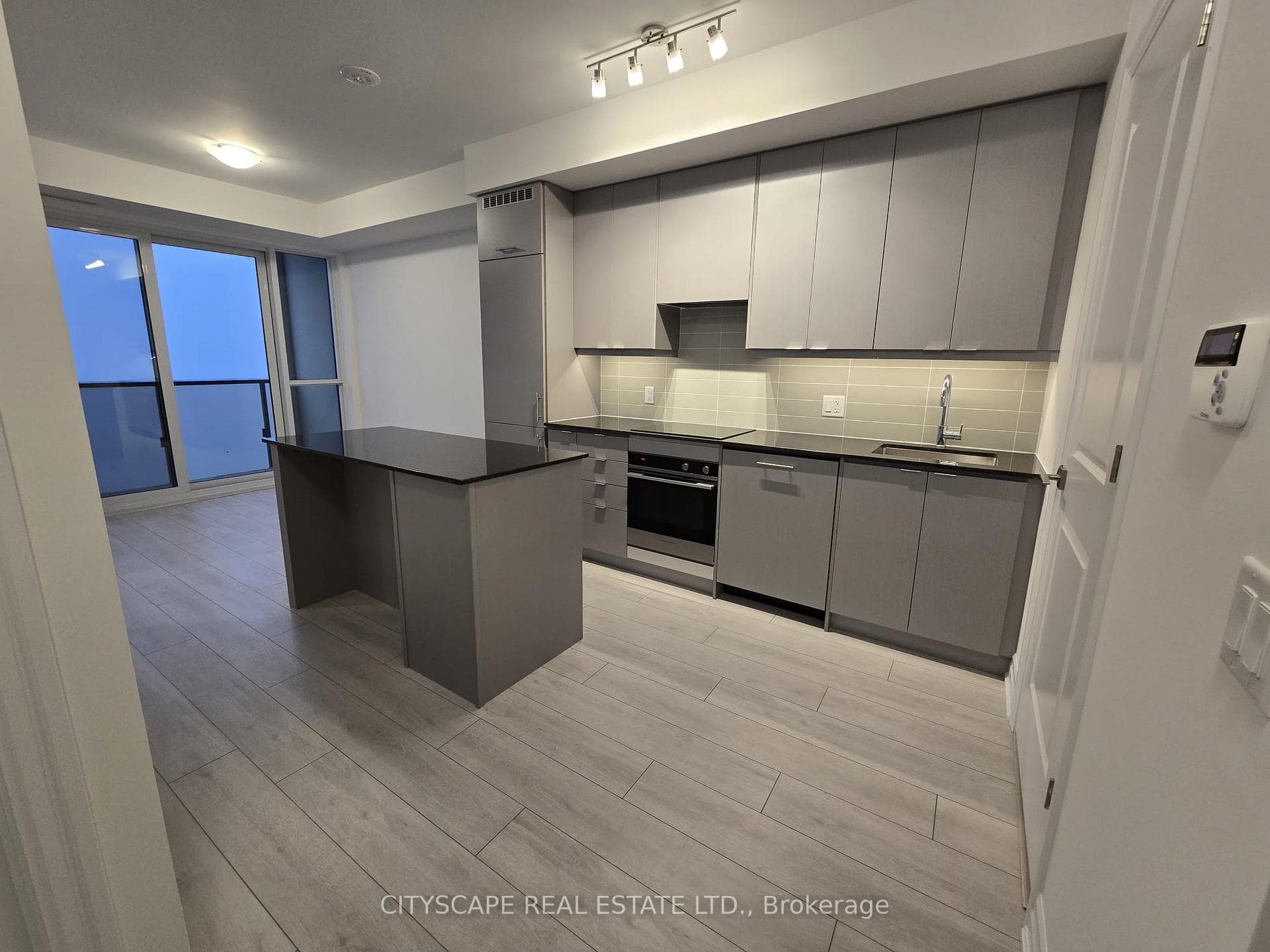30 Elm Drive Unit 2407 photo 24