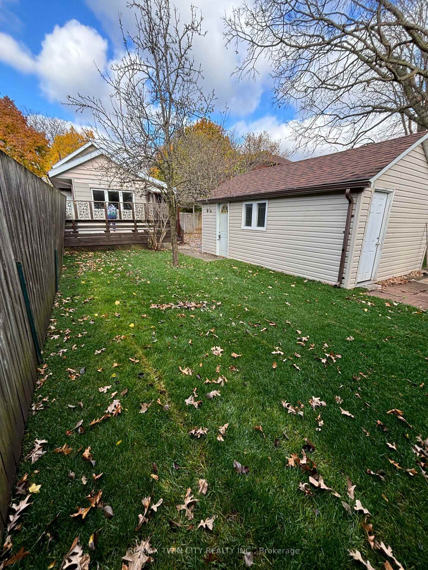 20 Sherwood Drive photo 32