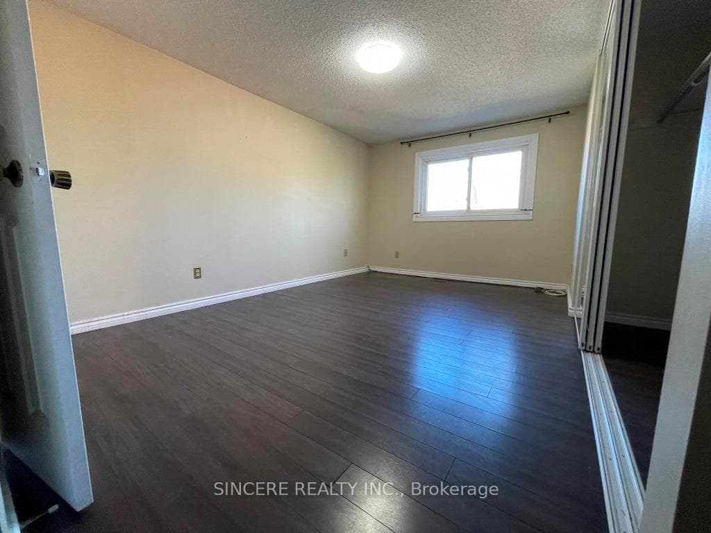188 Daniels Crescent photo 18