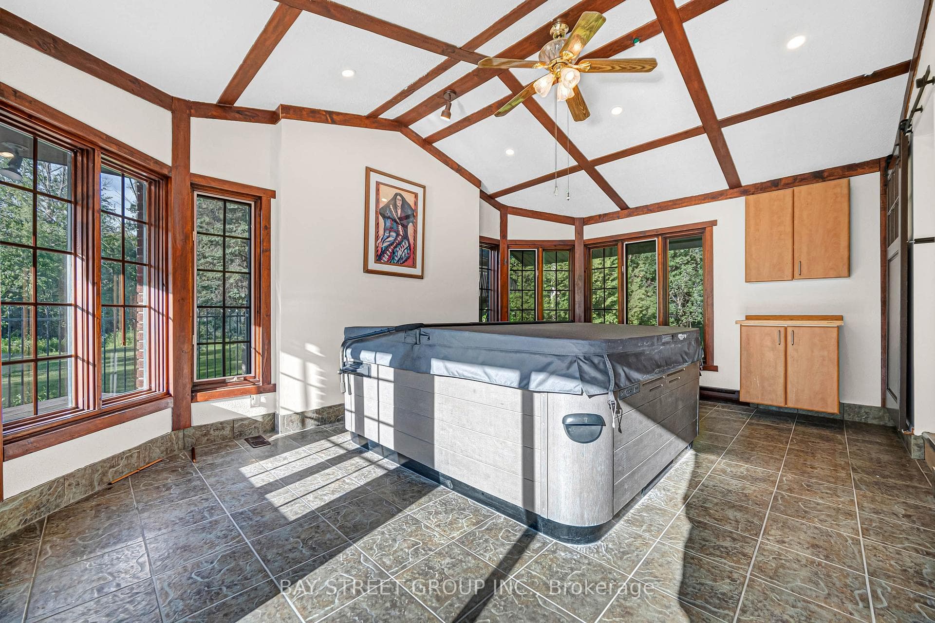 236 Summit Drive photo 5