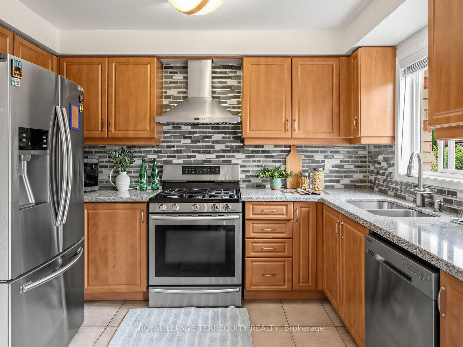83 Tianalee Crescent photo 14