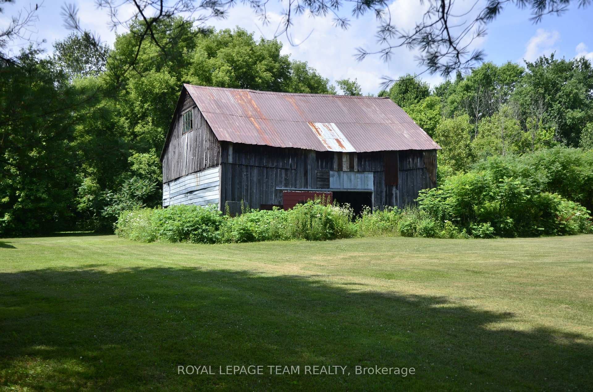 Barn