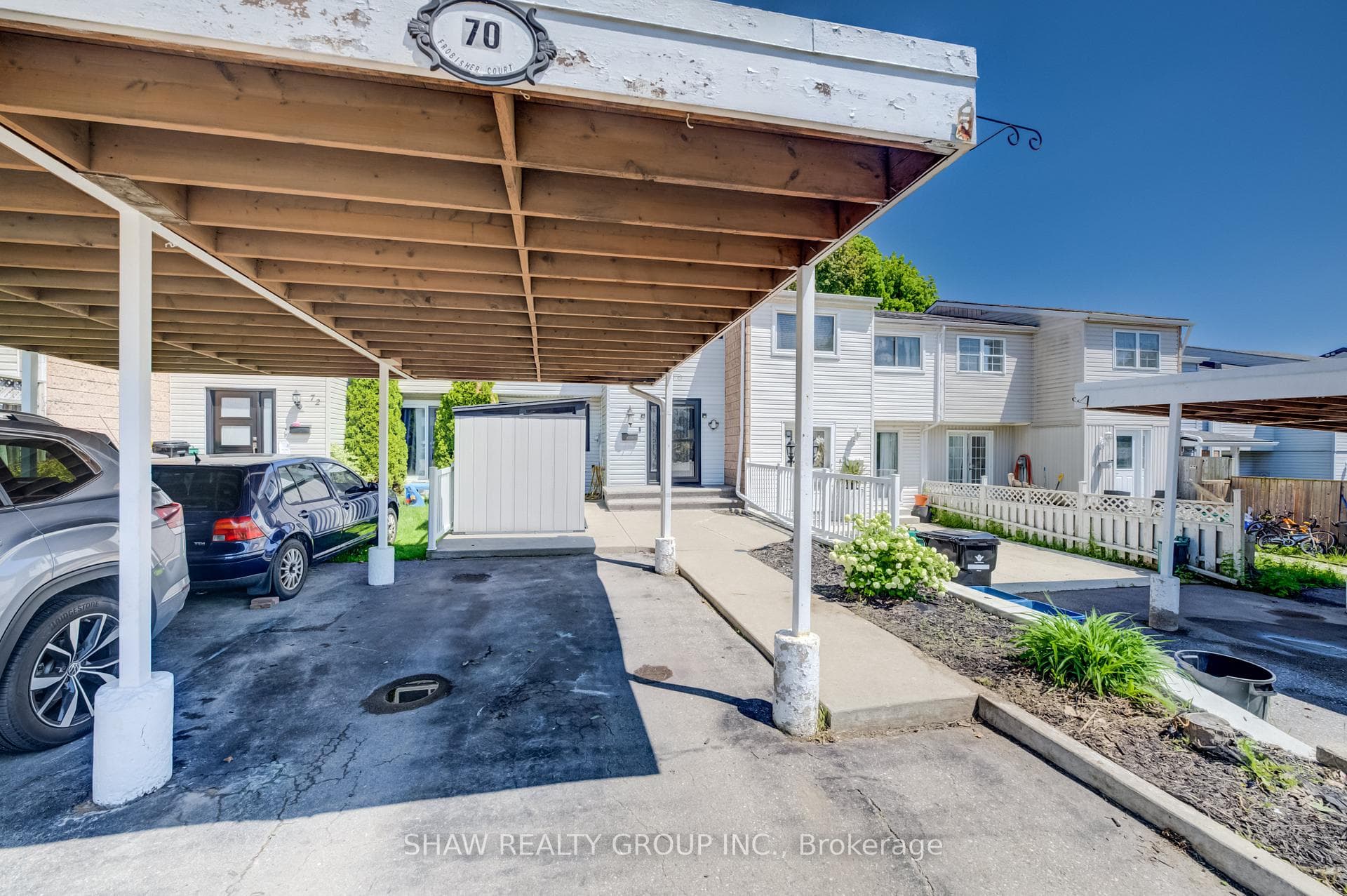 70 Frobisher Court photo 7