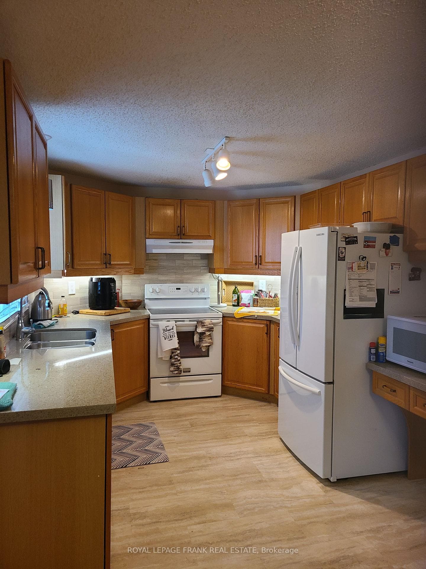 68 Fairway Drive photo 4