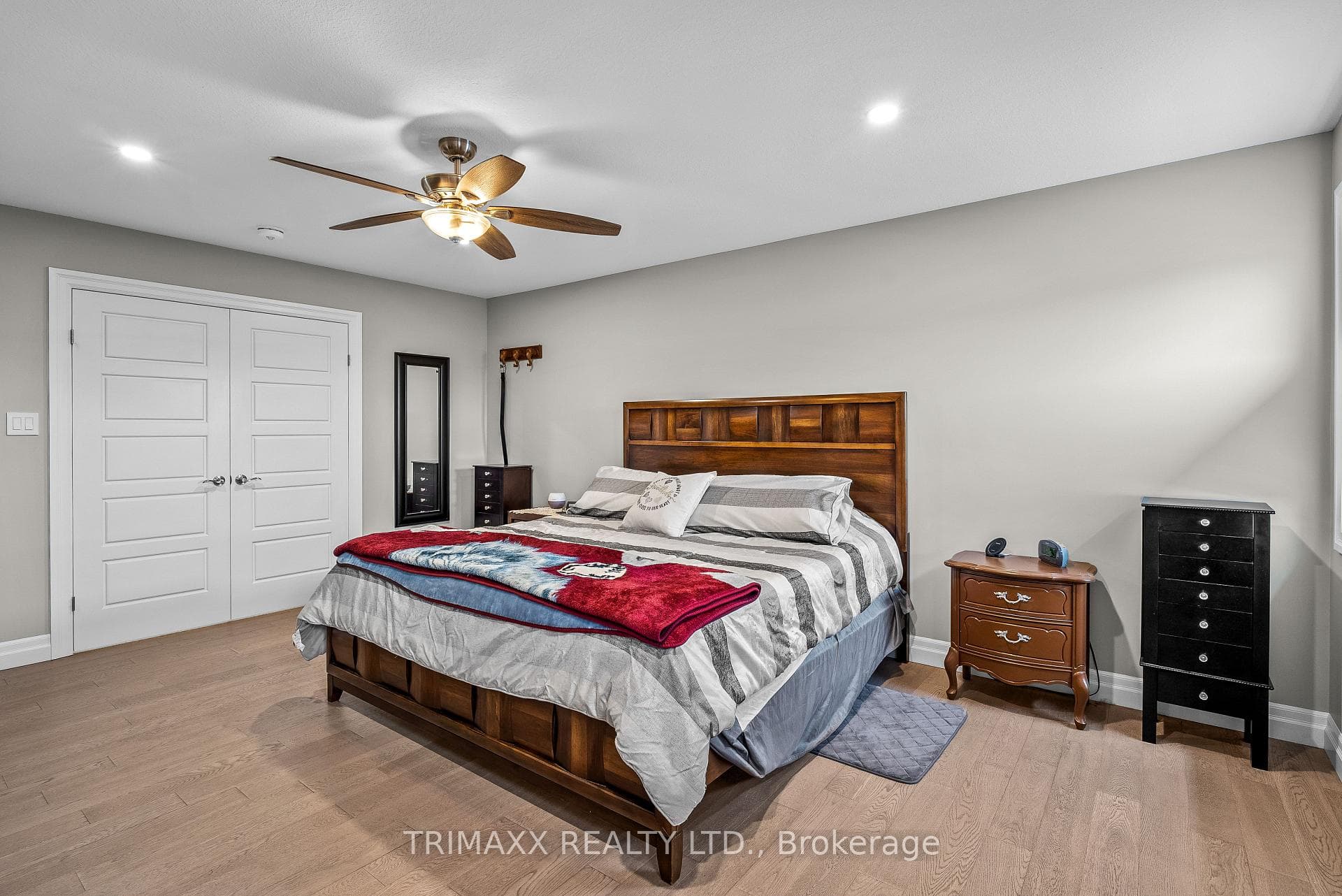 31 Thames Springs Crescent photo 15