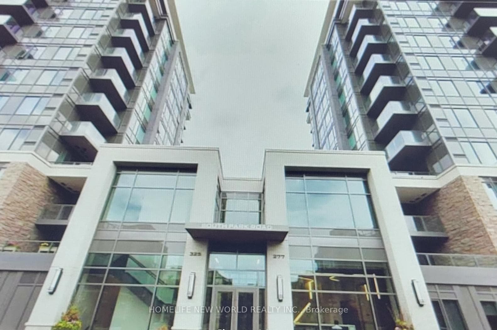 325 South Park Road Unit 719 photo 1