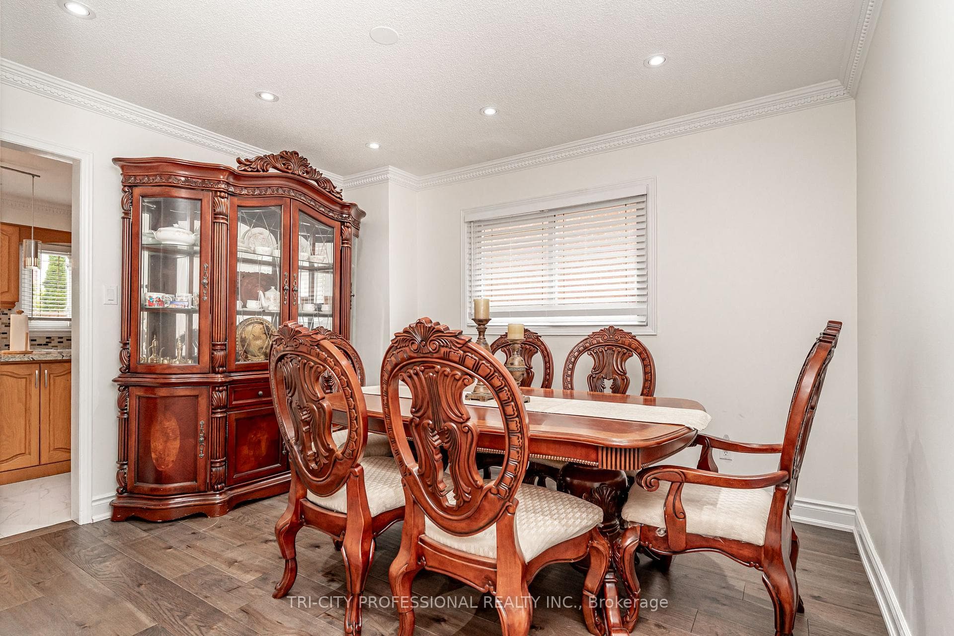 2 Burnley Place photo 17