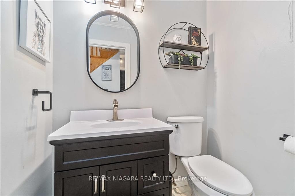 6736 Buckingham Drive photo 9