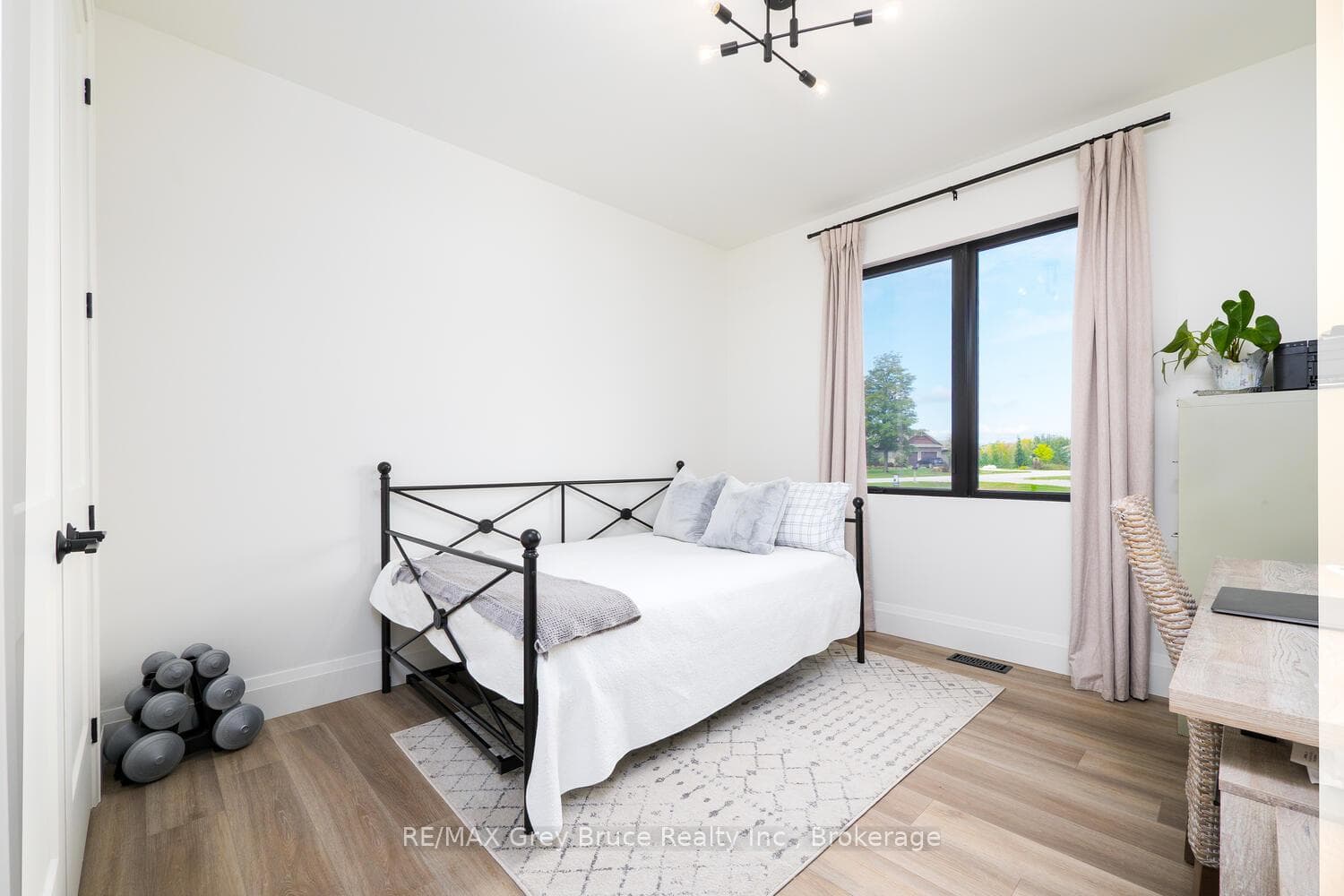 117 Almur Drive photo 25