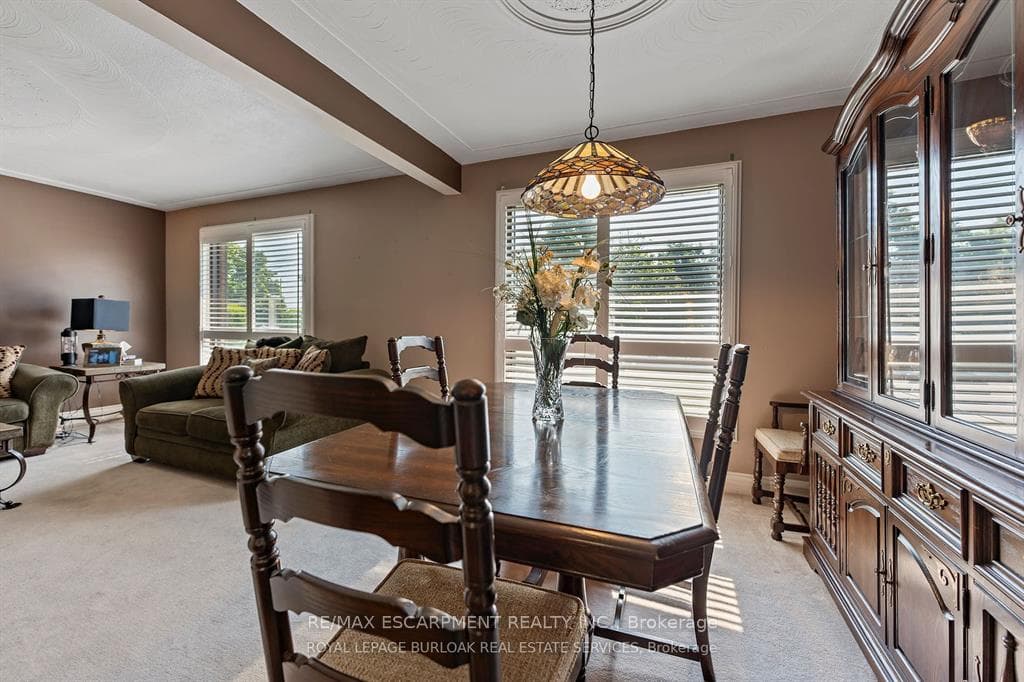 299 EASTDALE Boulevard photo 12