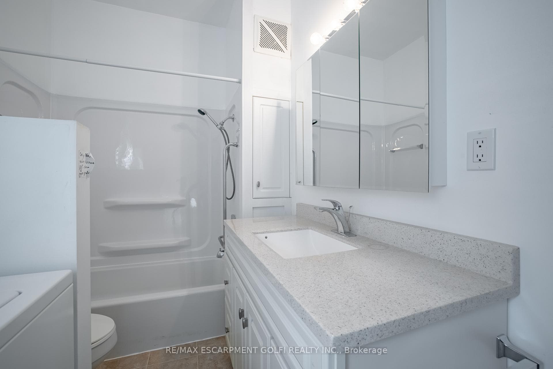 168 Welland Avenue photo 16