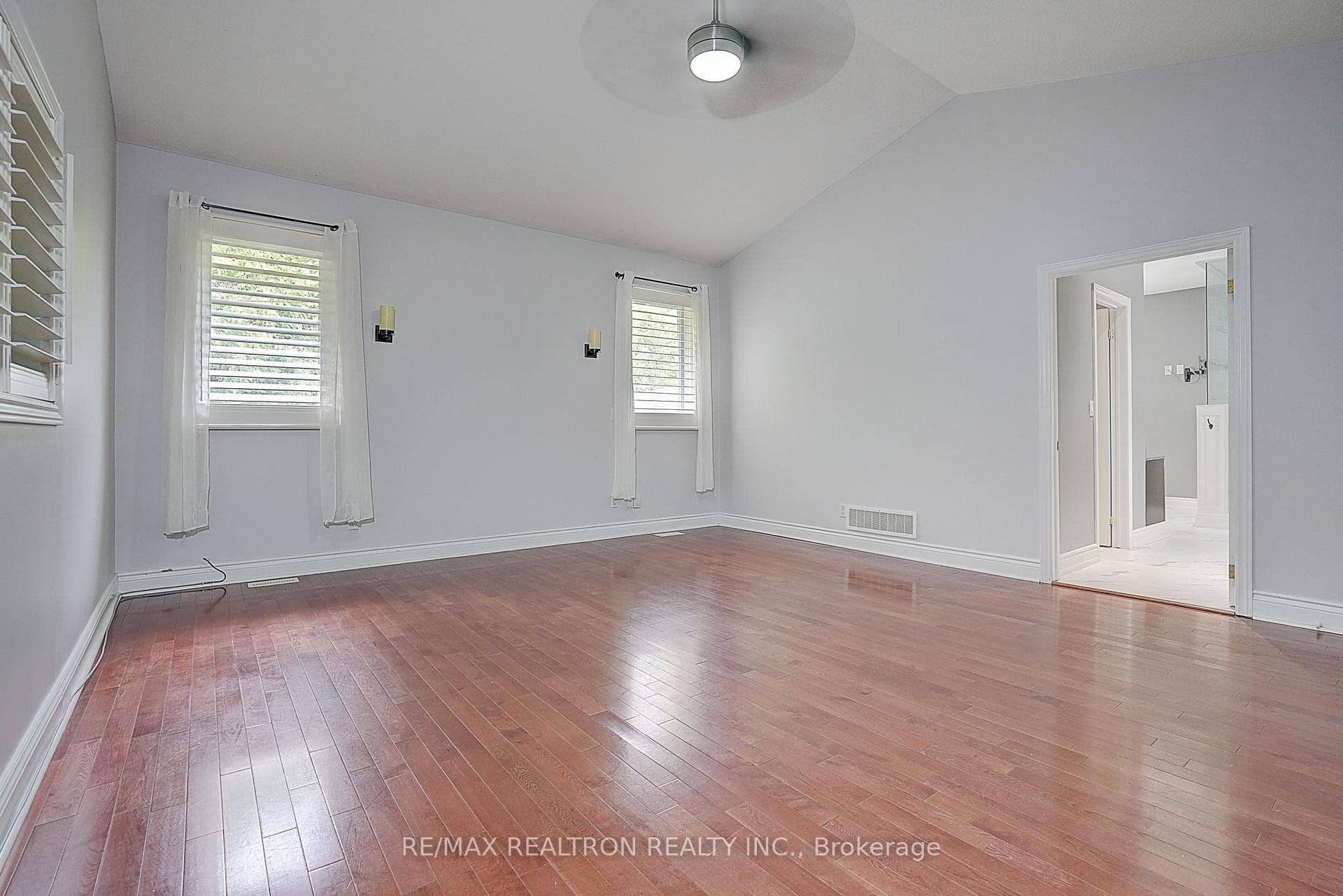 99 Hurd Street photo 10