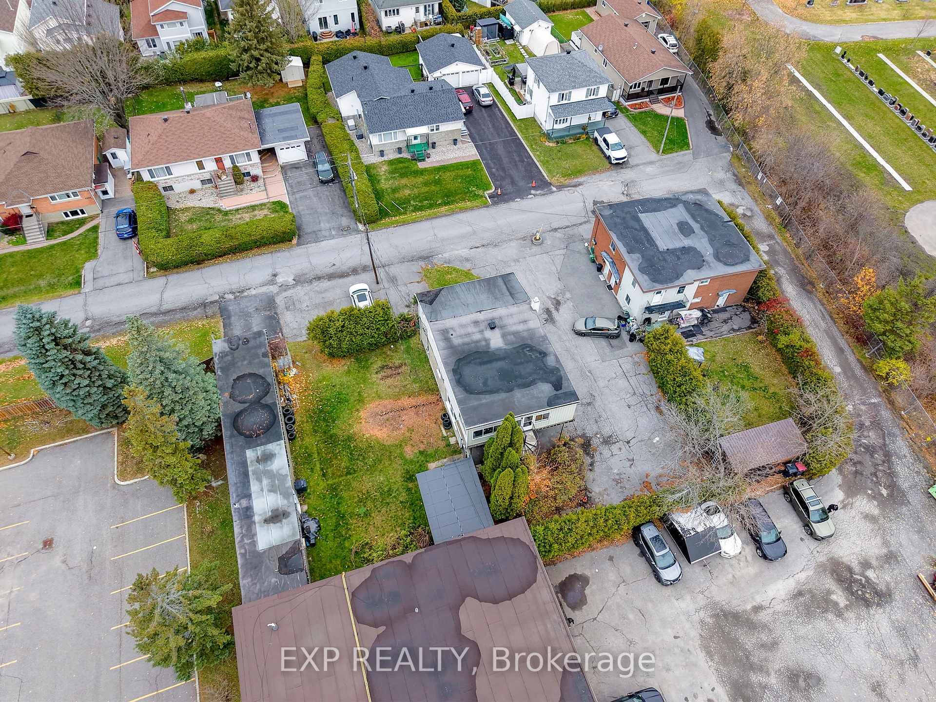 1237 1255 Cousineau Street photo 13
