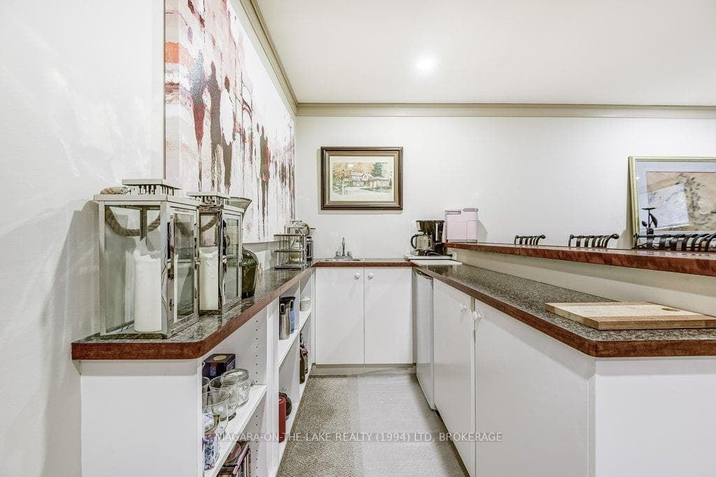15 Meritage Lane Unit 8 photo 27