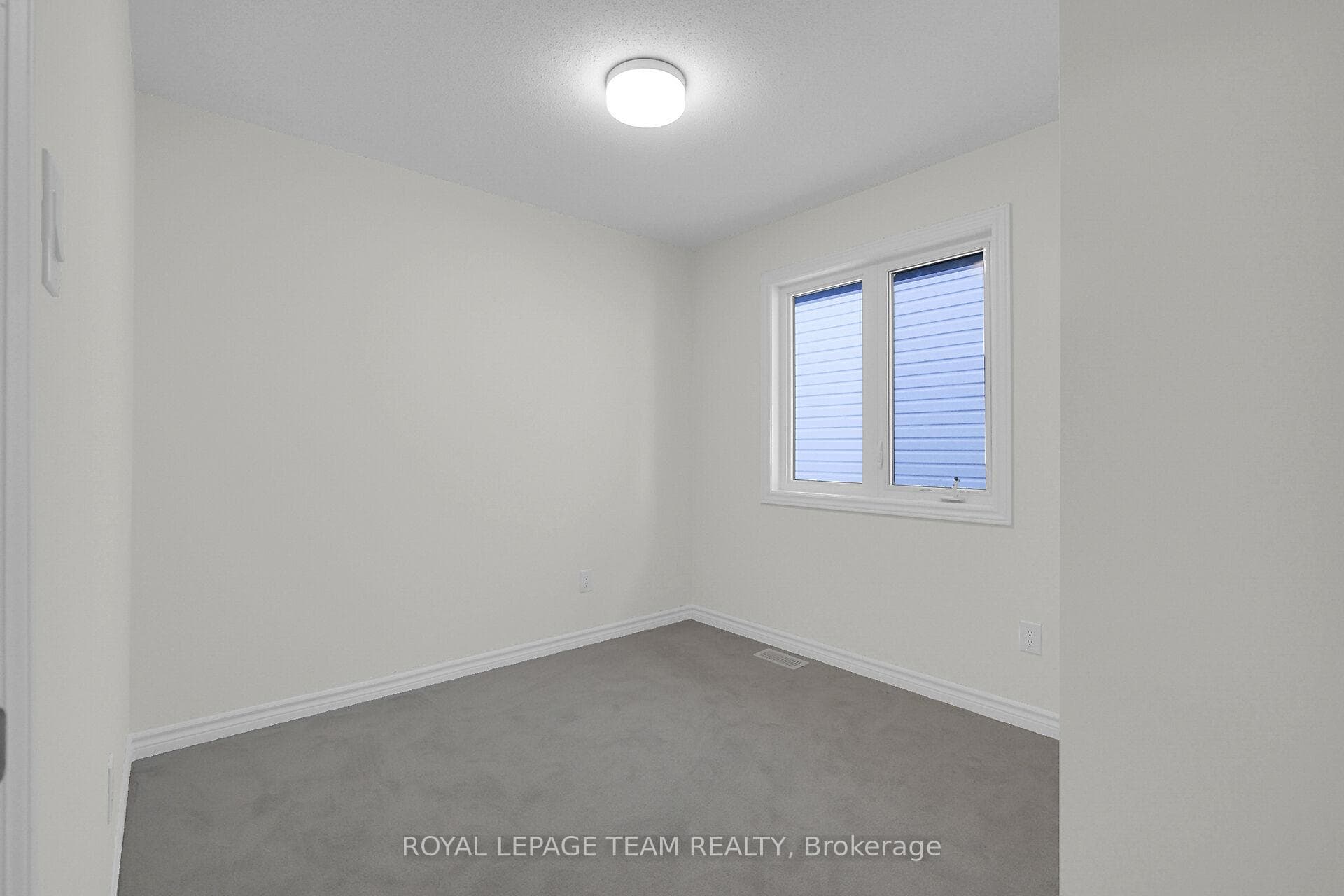653 Persimmon Way photo 34