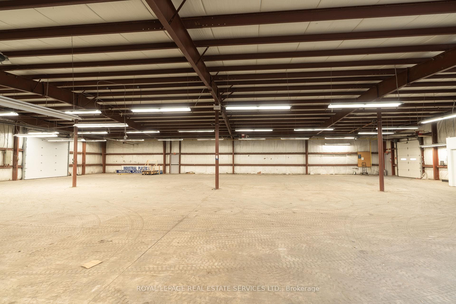 625 Industrial Drive photo 28