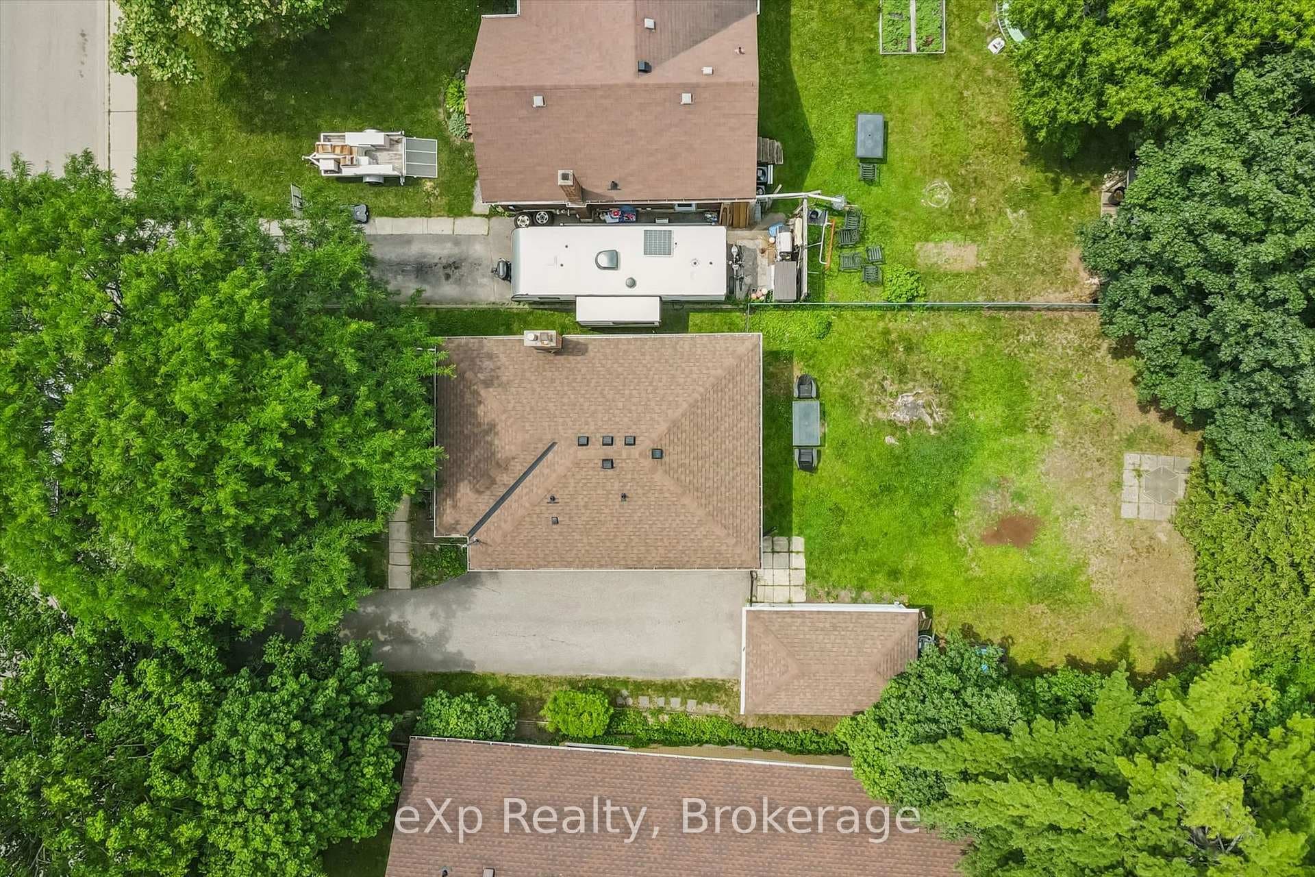151 Hungerford Road photo 39