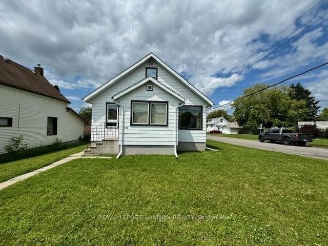 100 EMPRESS Avenue photo 2