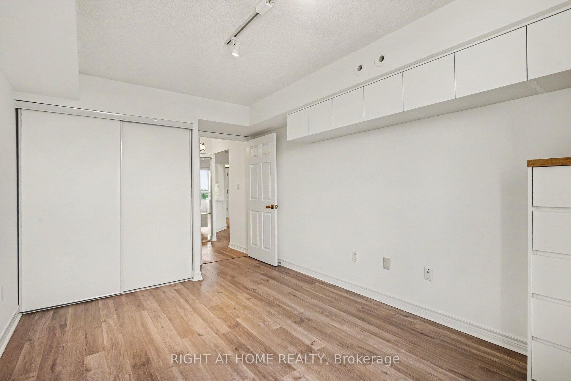 228 Bonis Avenue Unit 1612 photo 16