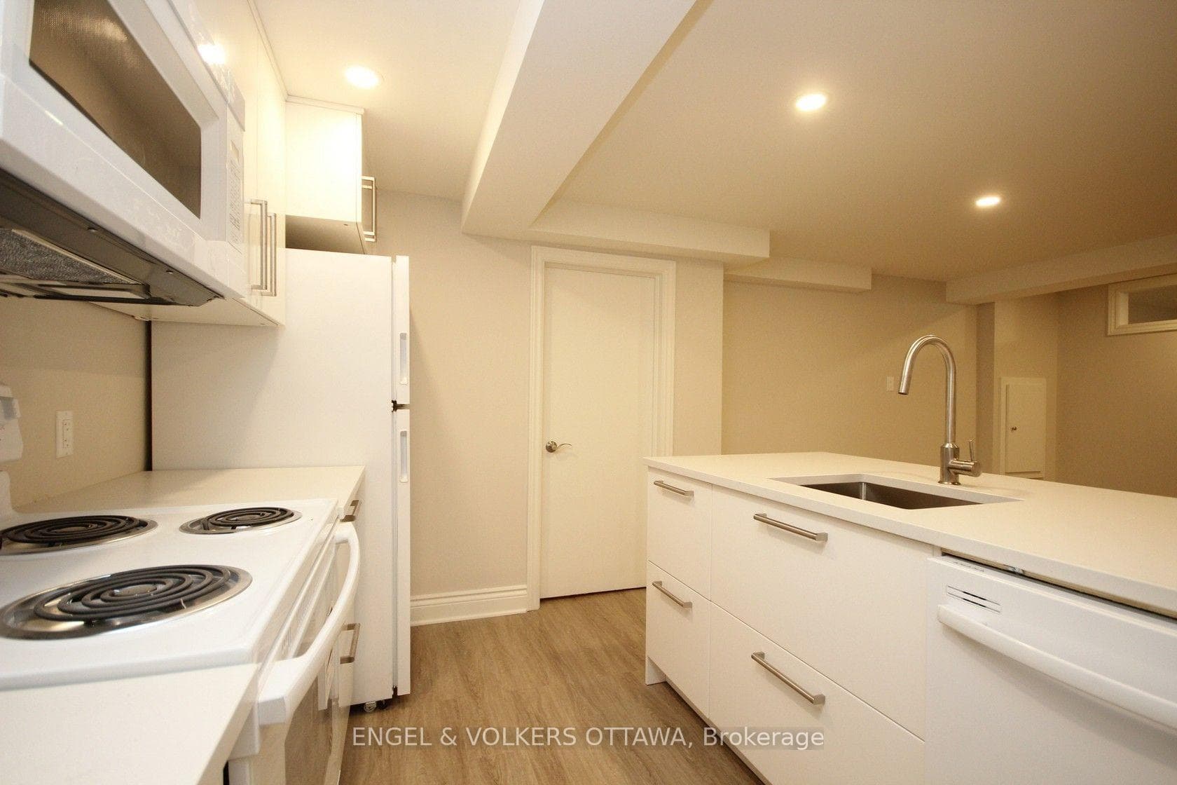 2073 Alton Street Unit B photo 6