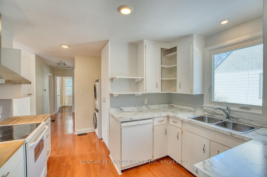 68 Brant Avenue photo 10
