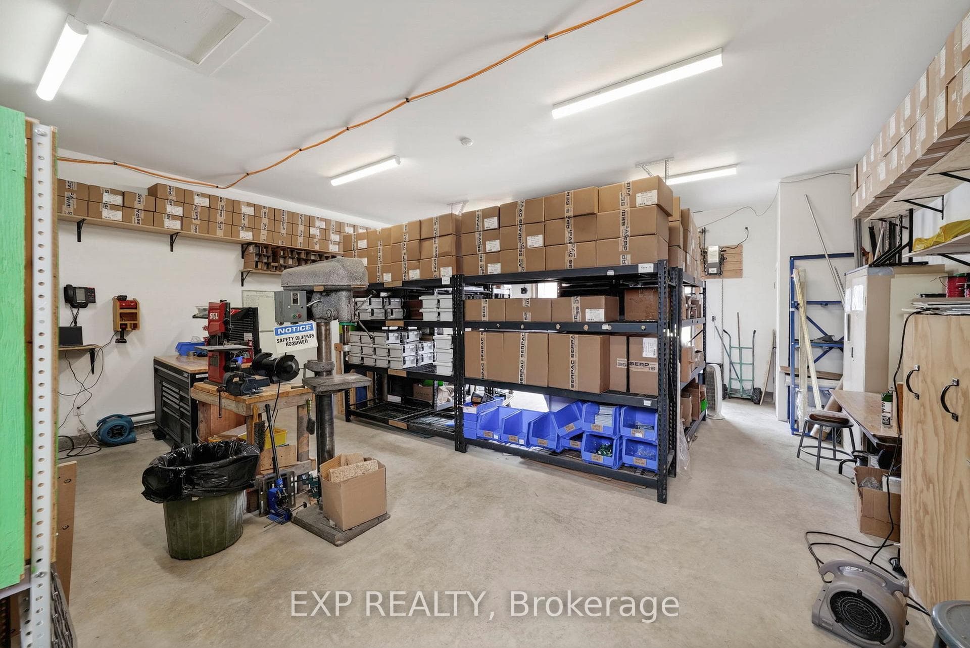 215 Colonnade Road photo 11