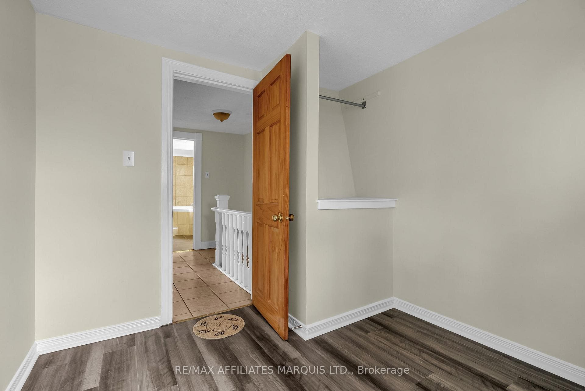 226 Guy Street photo 16