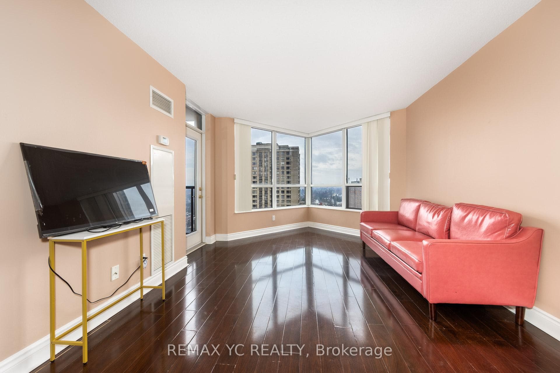 10 Northtown Way Unit 1407 photo 9