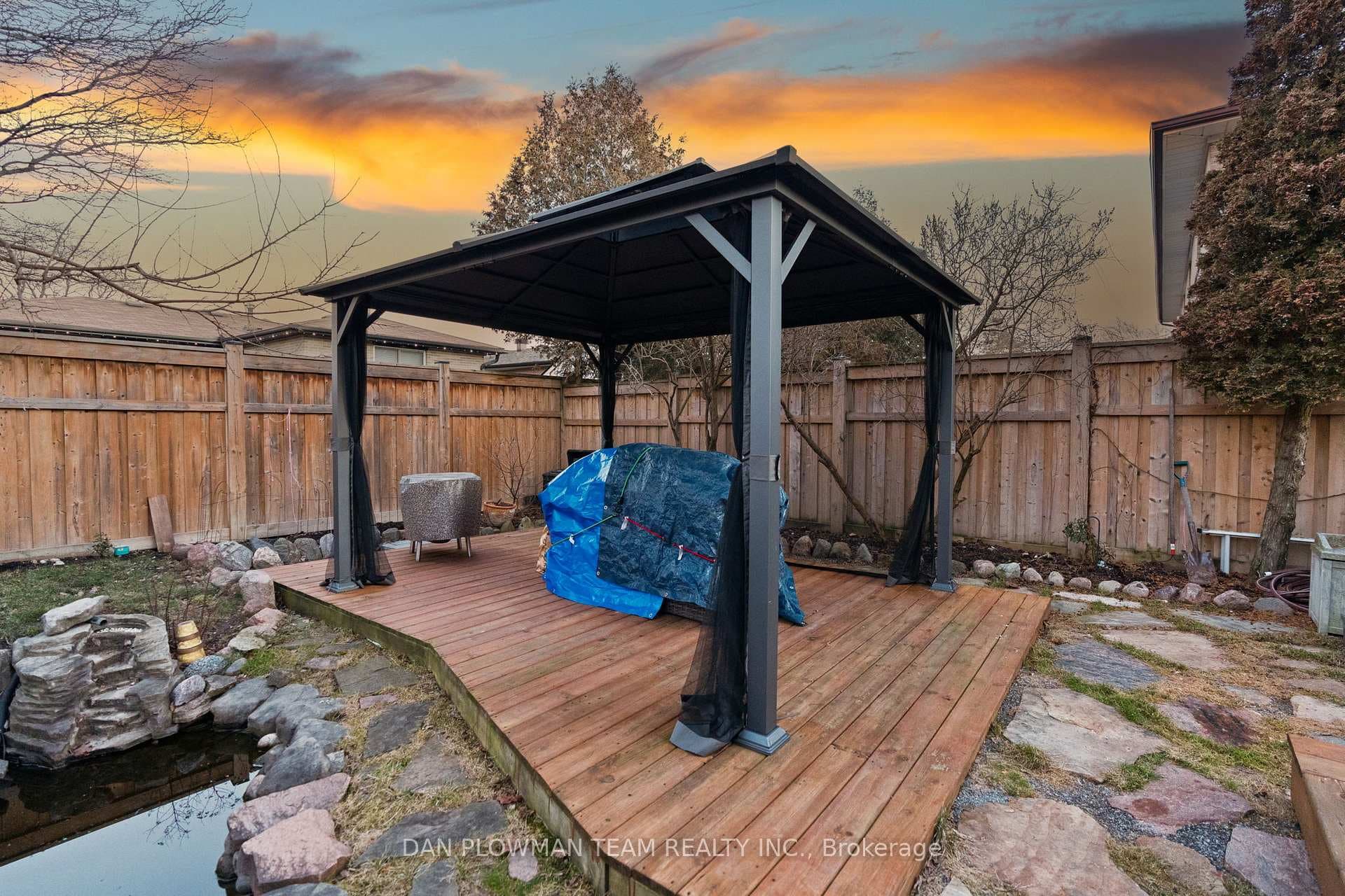 815 Hillcrest Road photo 30
