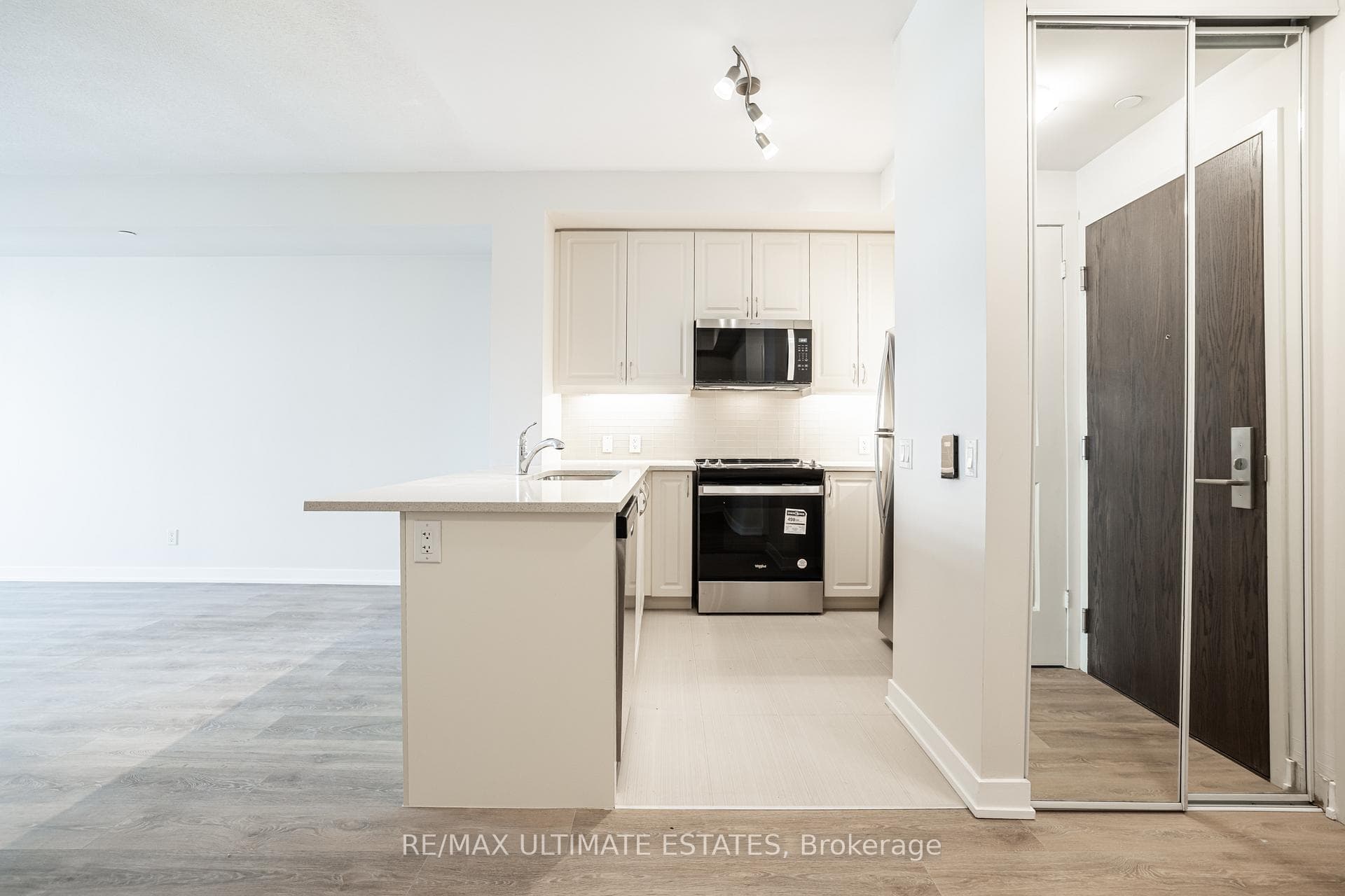 4955 Yonge Street Unit 1109 photo 23