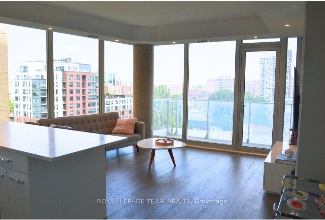 111 CHAMPAGNE Avenue Unit 607 photo 4