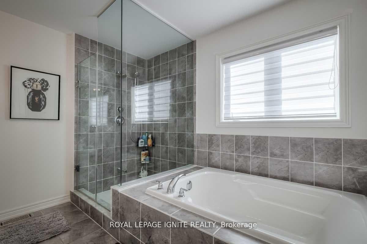 2524 Bandsman Crescent Unit Main photo 11