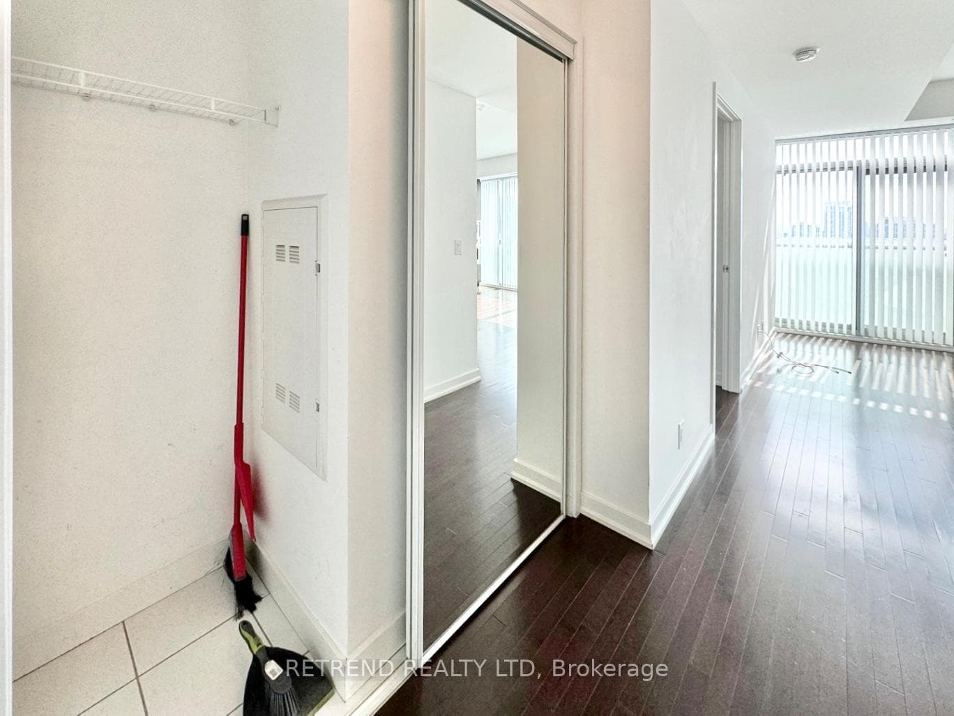 14 York Street Unit 3406 photo 3