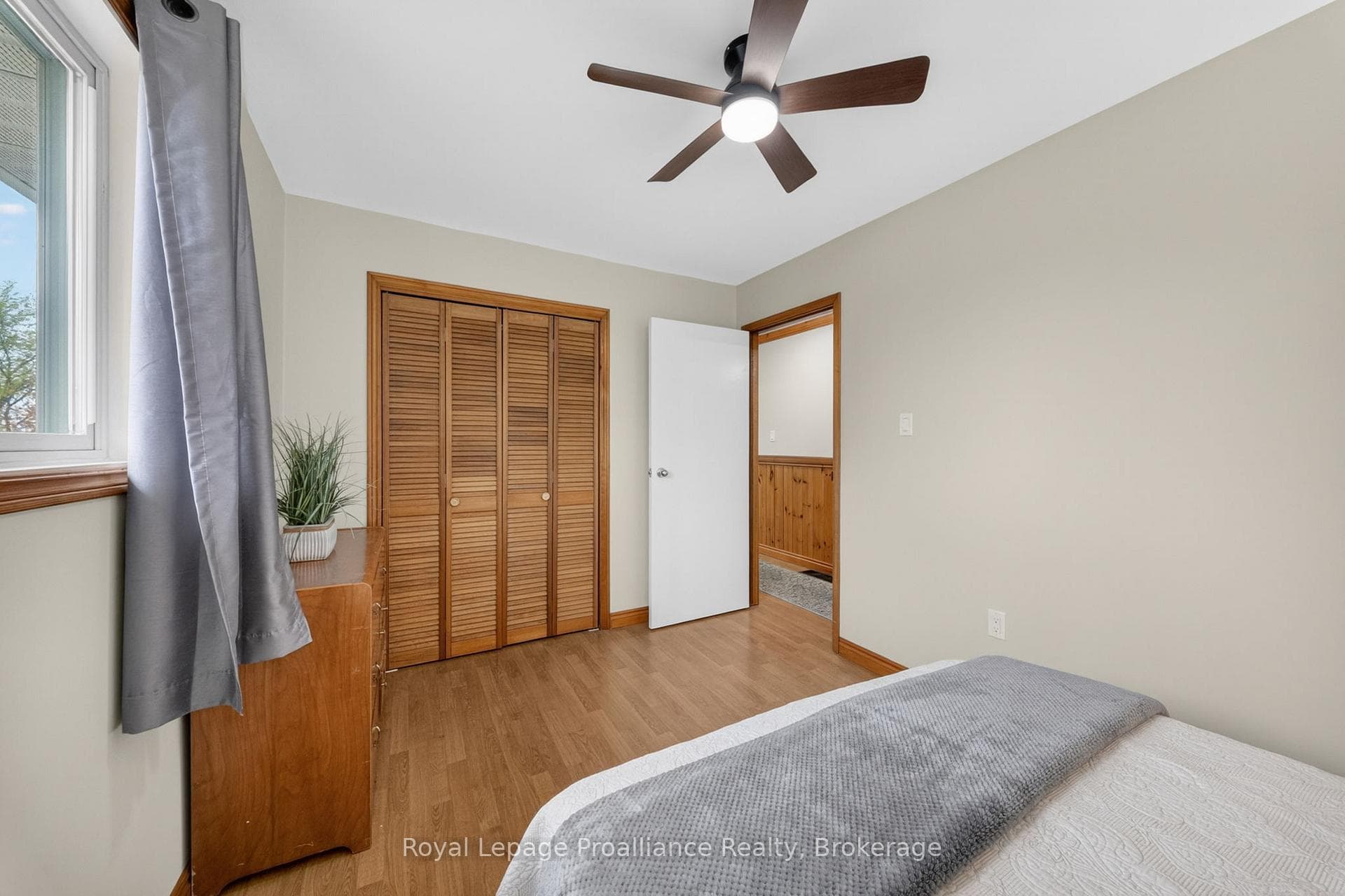 235 East Hungerford Road photo 28