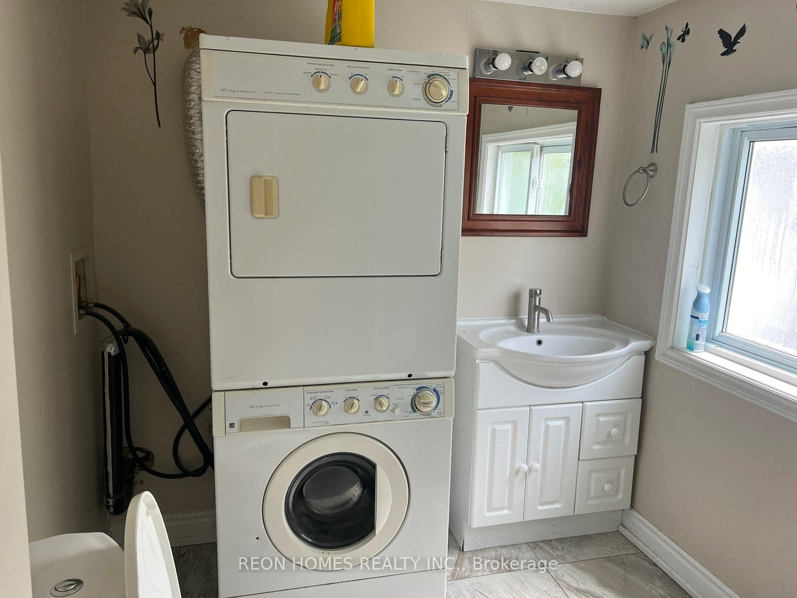17 Royal Street Unit (Upper) photo 9