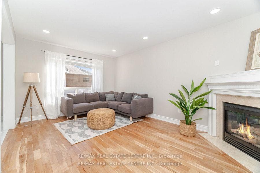 42 Sedgewick Circle photo 17
