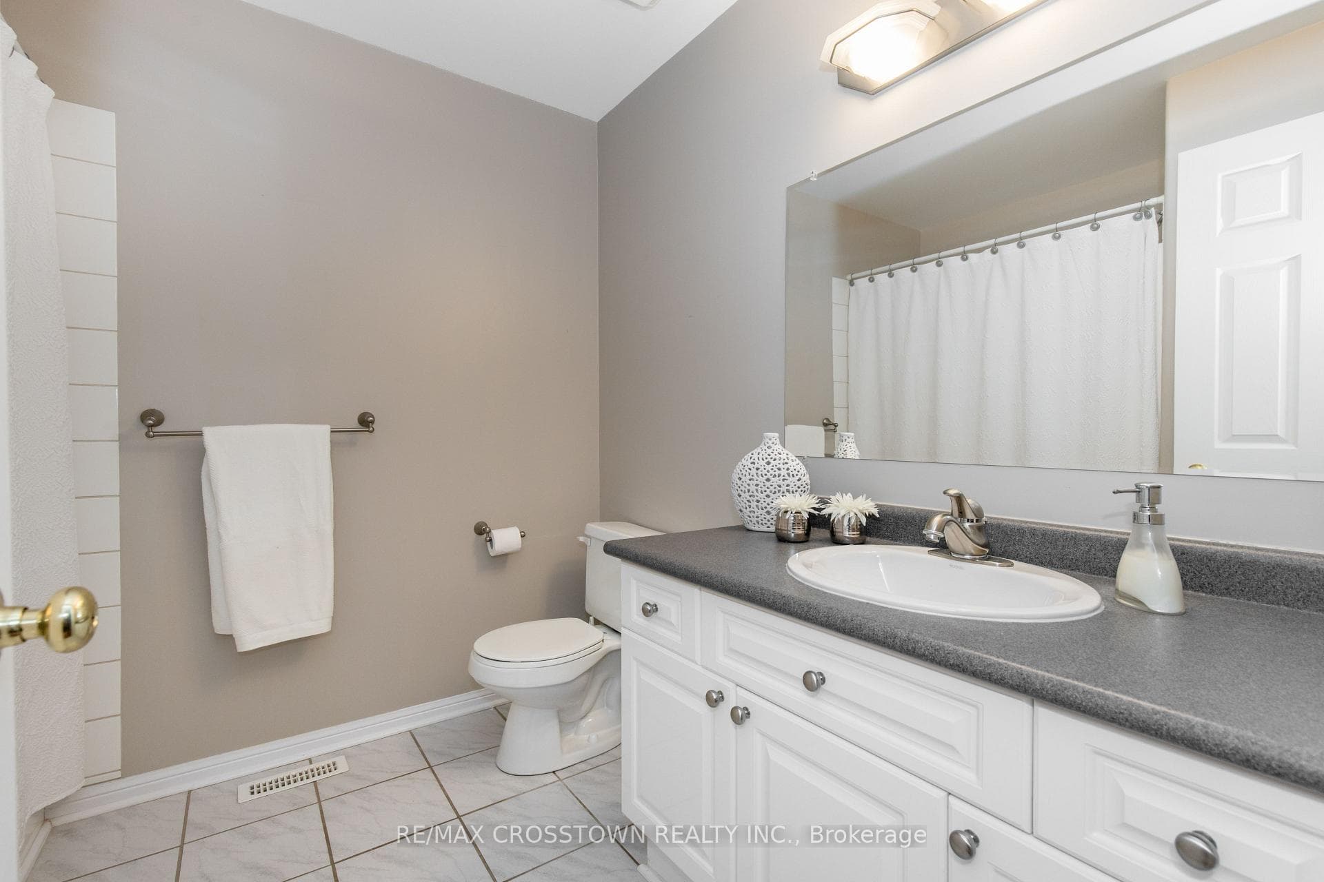 358 Little Avenue Unit 16 photo 24