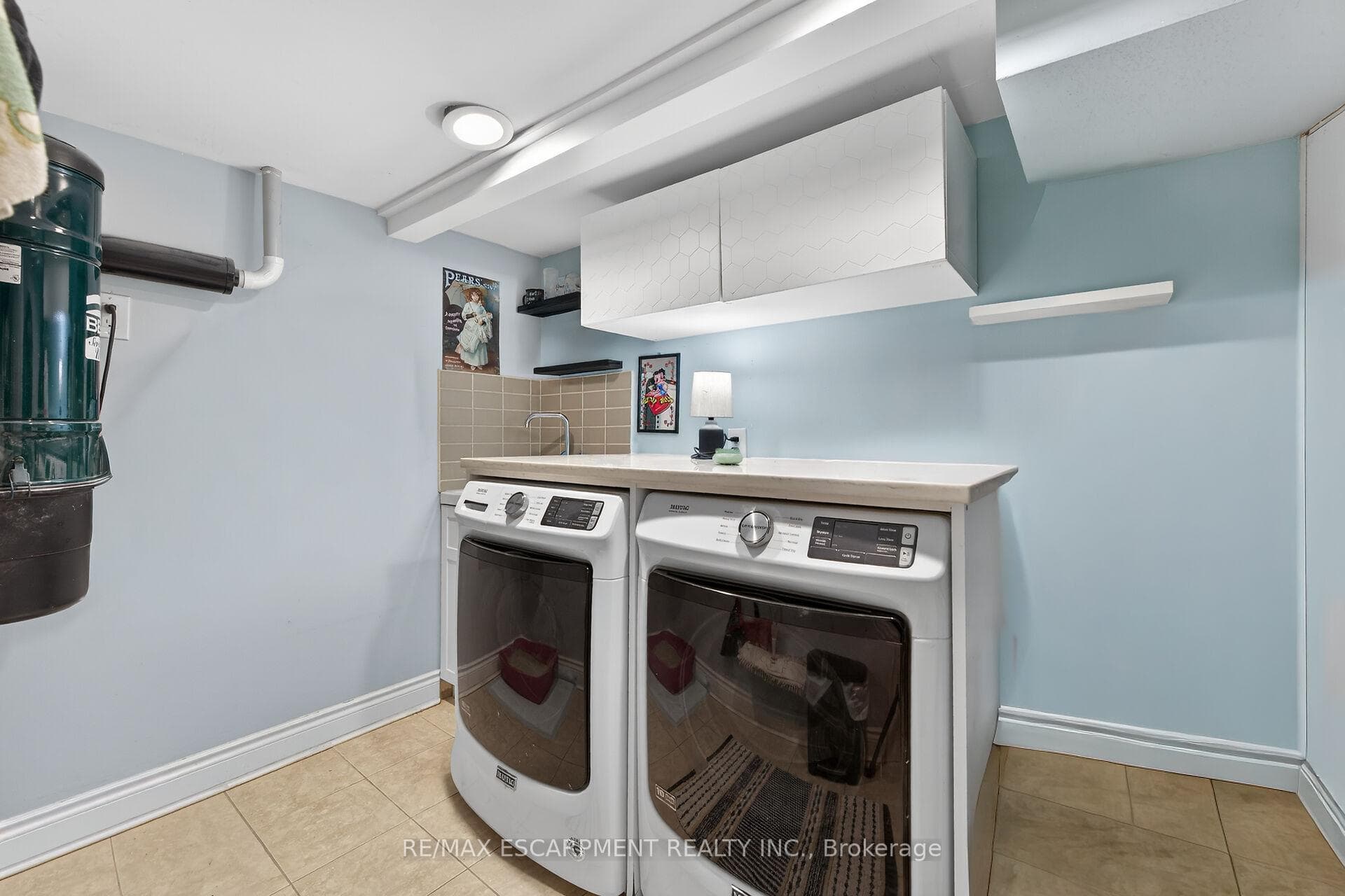 179 Burris Street photo 32