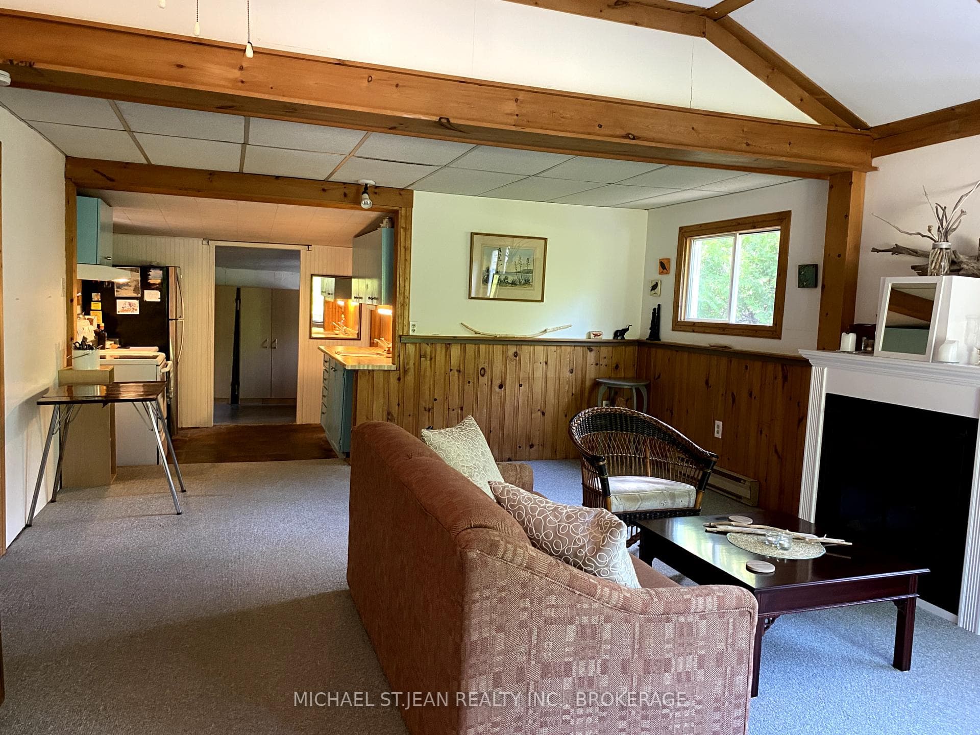 221 Tiny Beaches Road photo 2