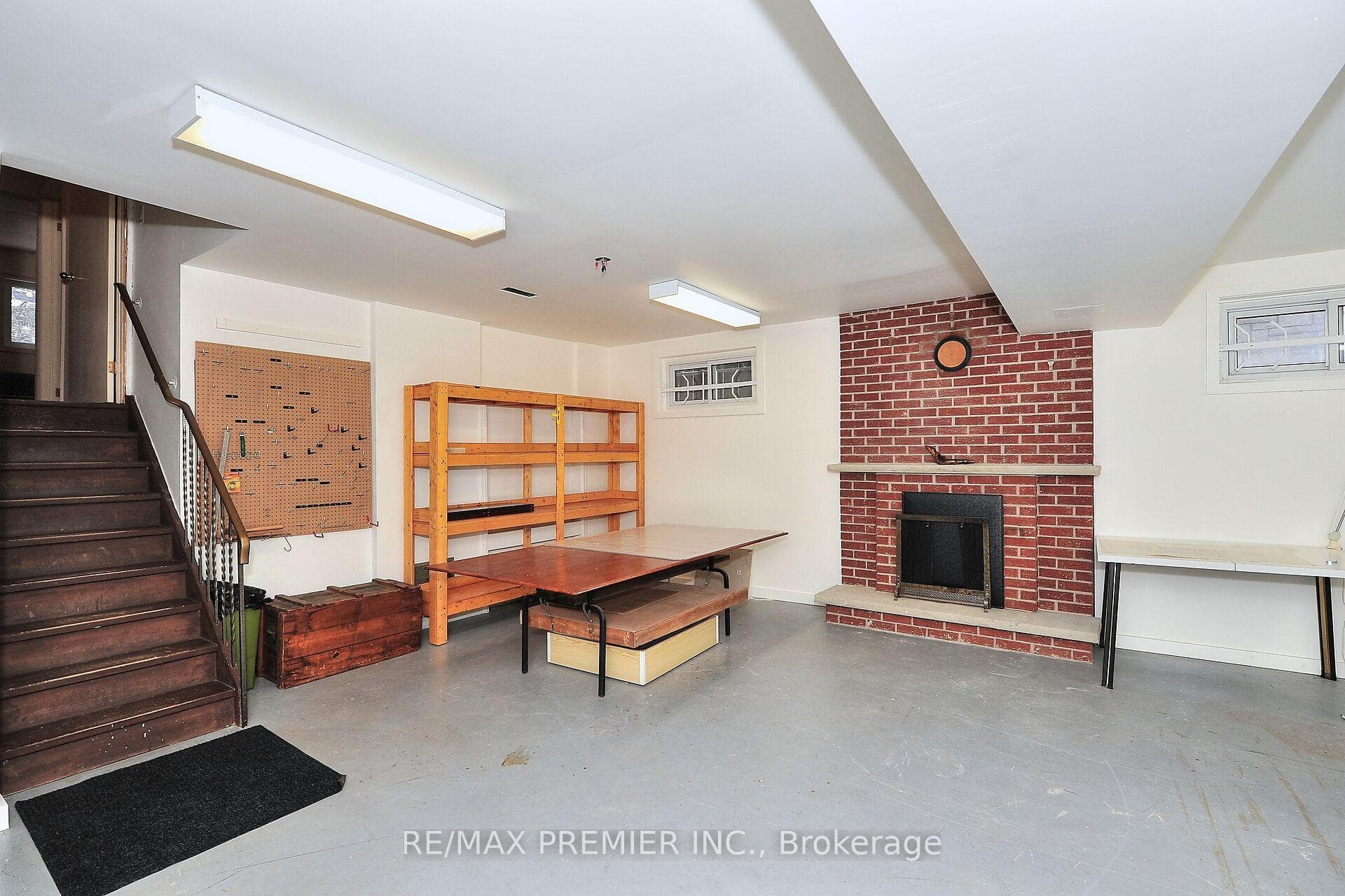 12 Altamont Road photo 20