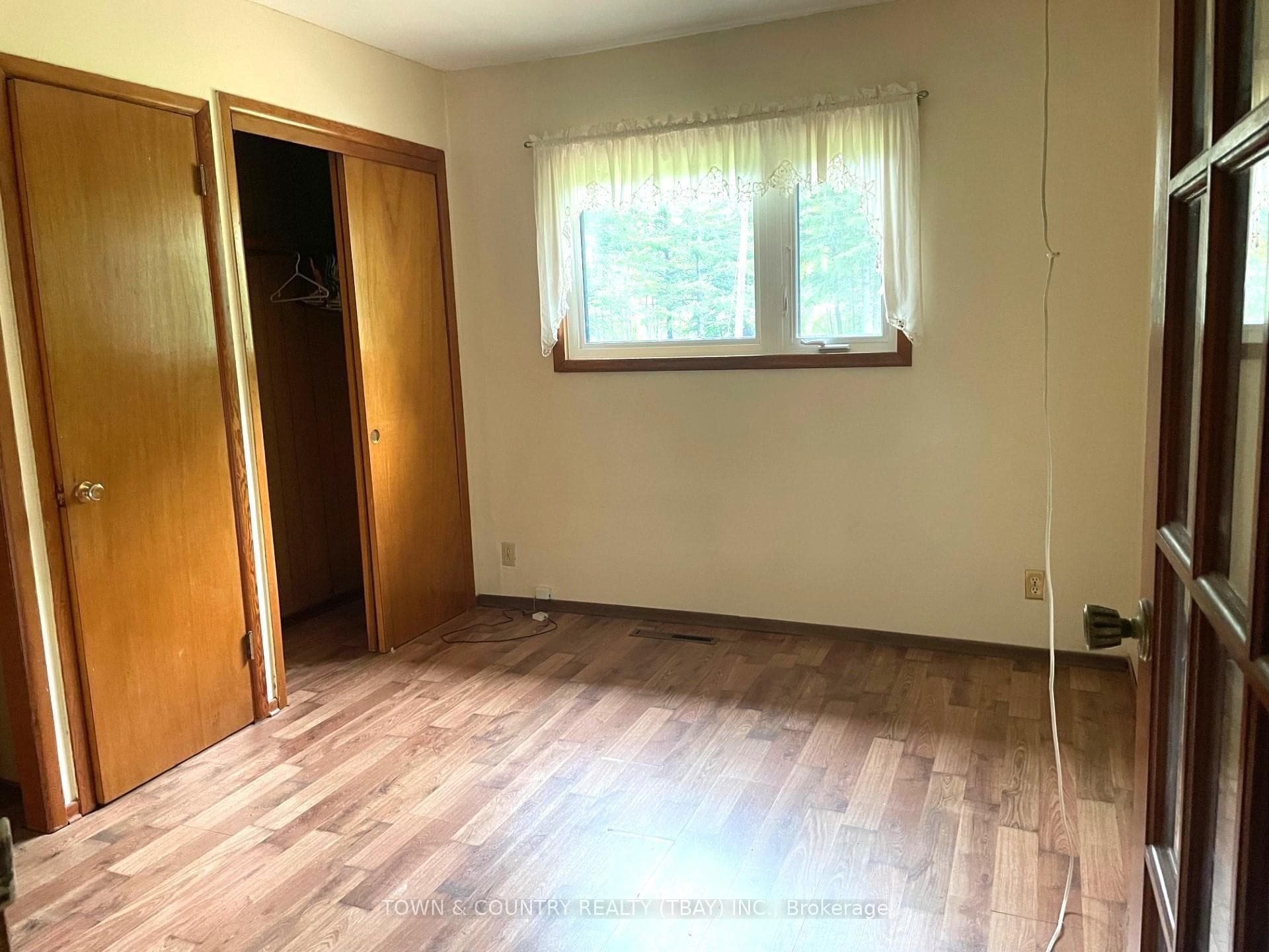 4829 Oliver Road photo 5