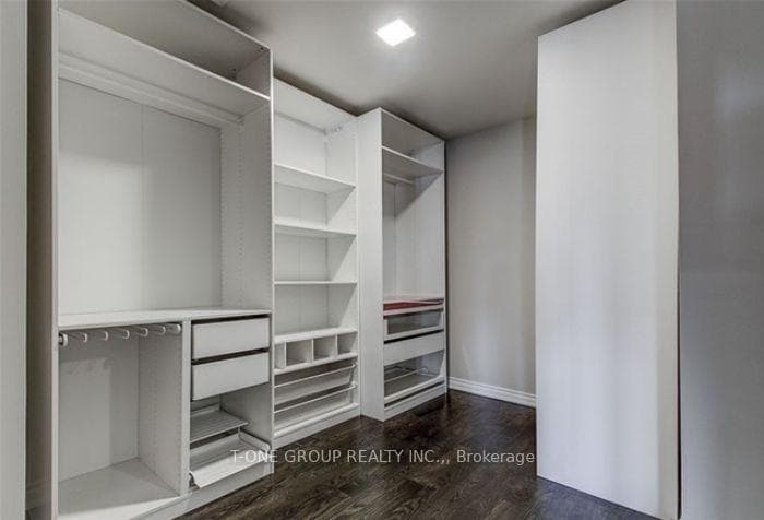 76 Blackmore Avenue photo 13