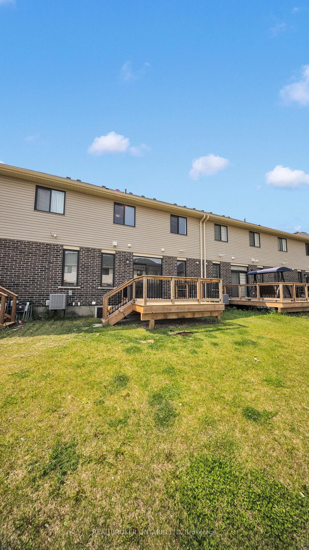 93 Keba Crescent photo 31