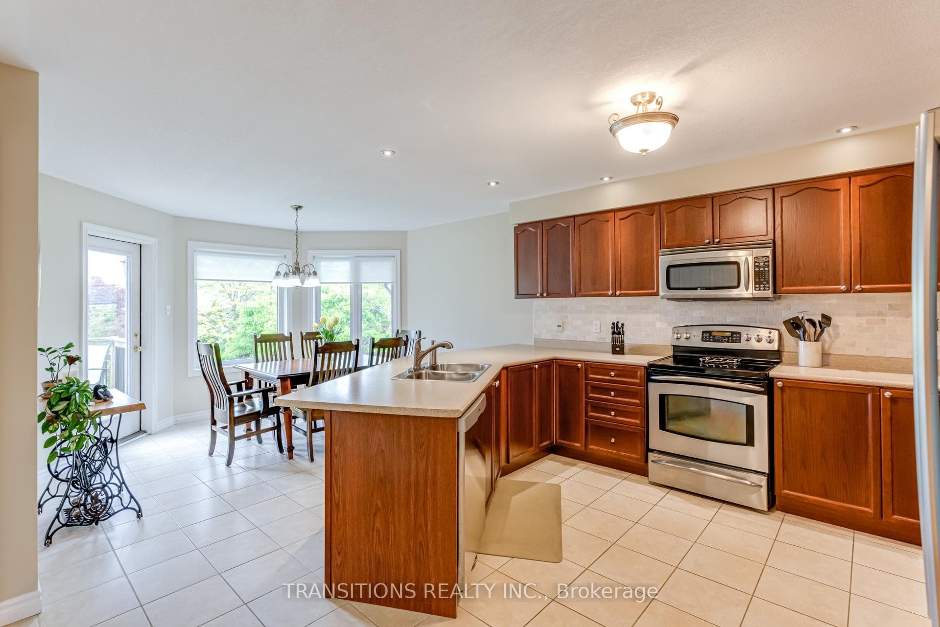 3 Marchand Drive photo 7