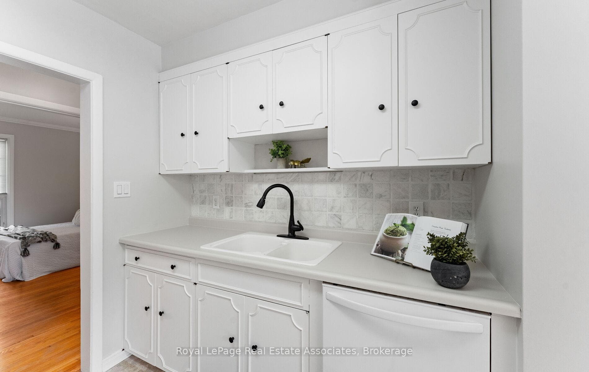 3071 Ballydown Crescent photo 11
