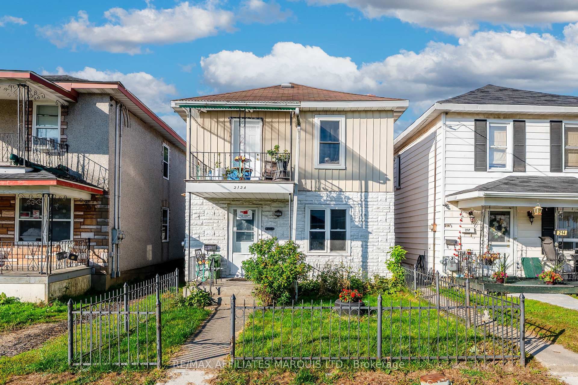 212 Guy Street photo 3