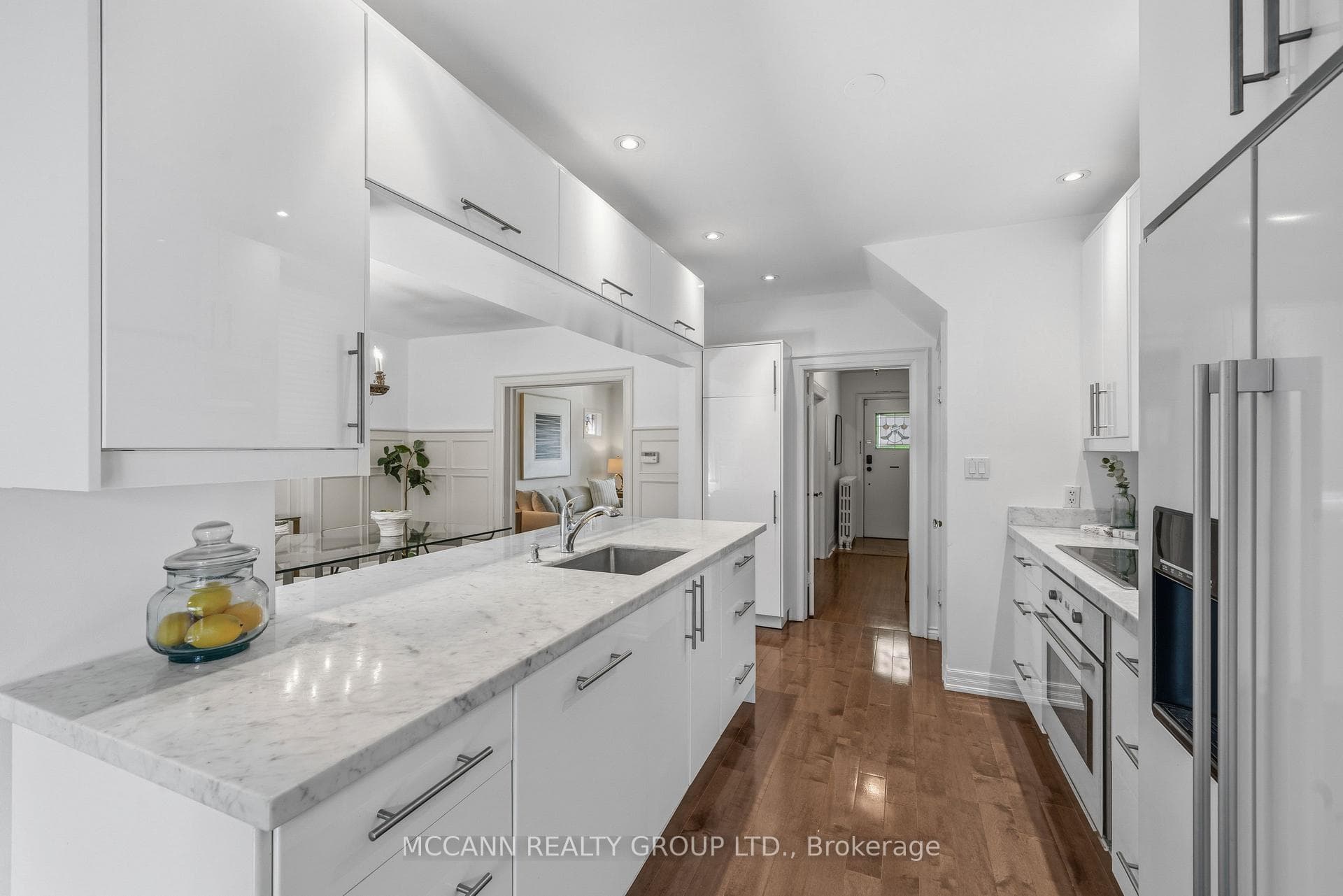 111 Chudleigh Avenue photo 14