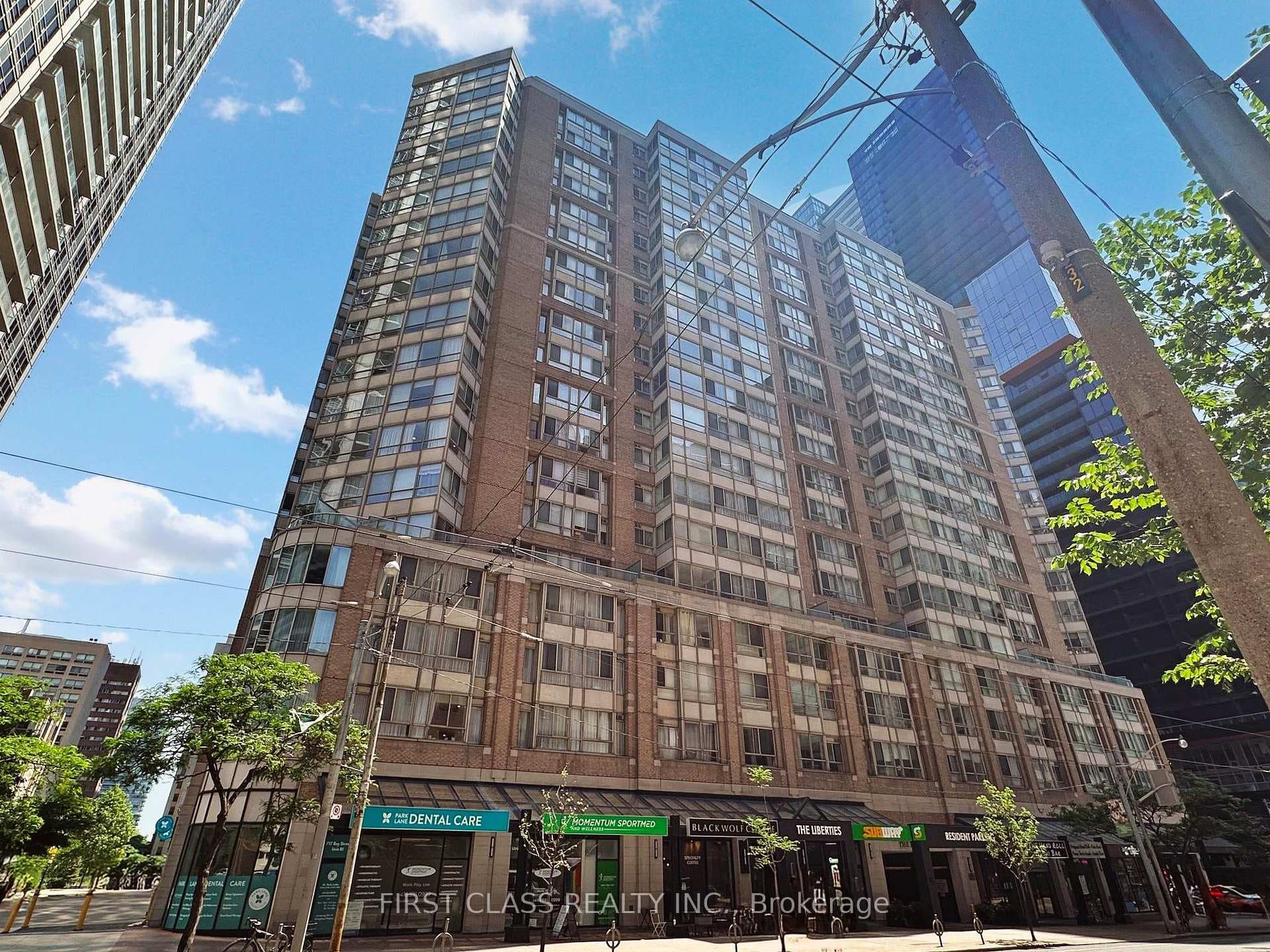717 Bay Avenue Unit 303 photo 1