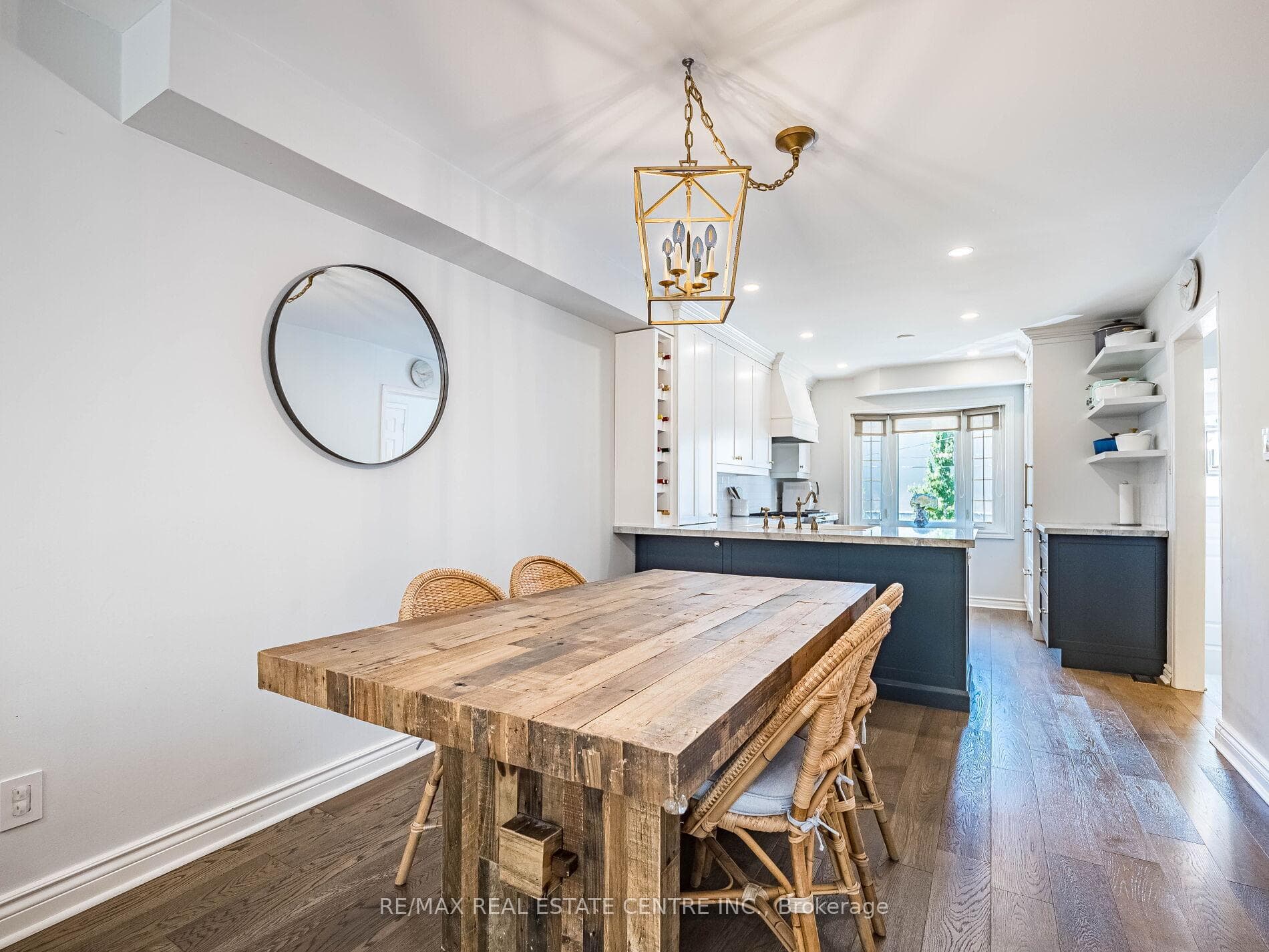 113 Brock Street photo 11