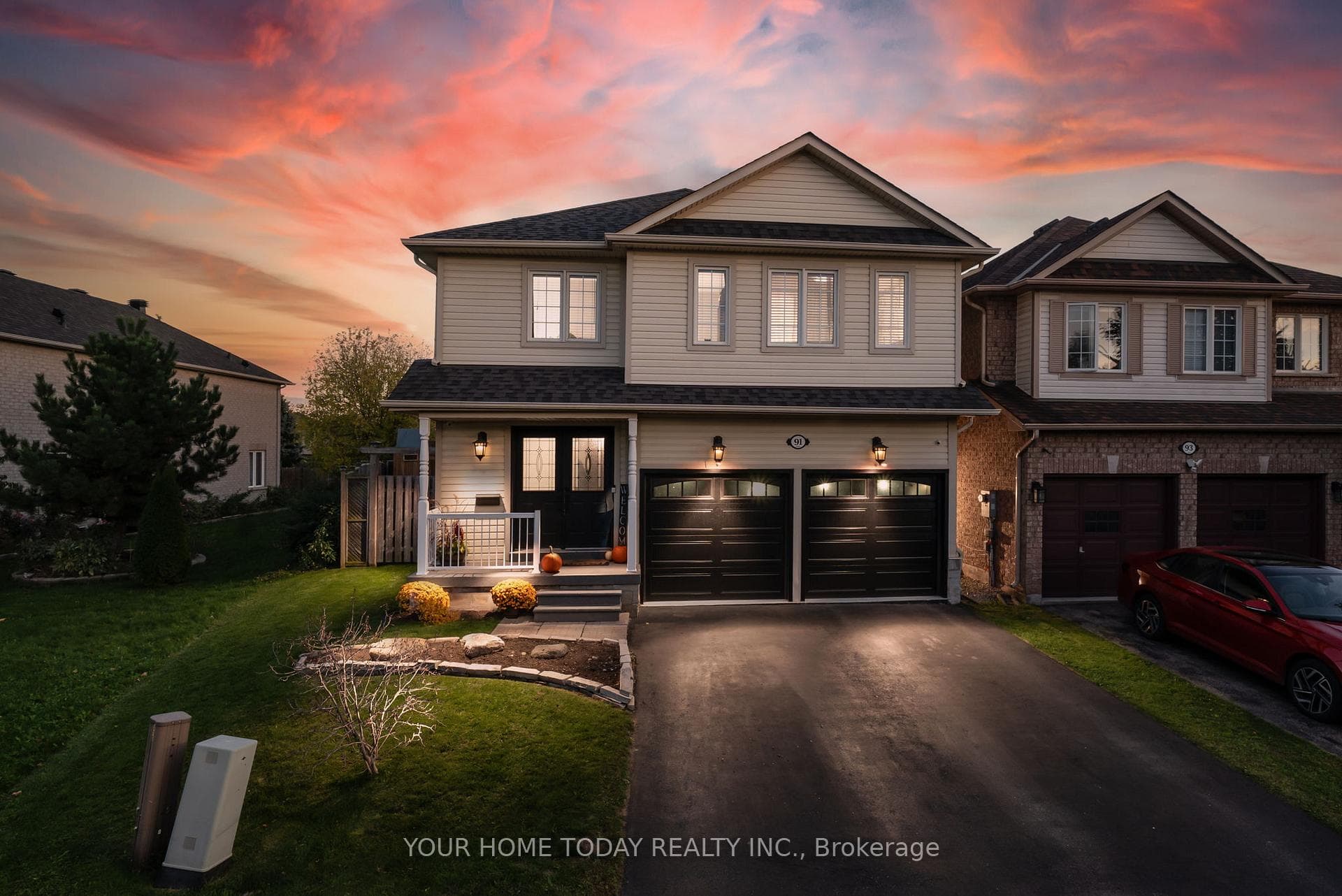 91 Mowat Crescent photo 1